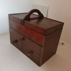 木製の収納ケース（裁縫箱・ジュエリーボックスにも）無料でお譲りしますの画像