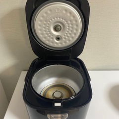 炊飯器の画像