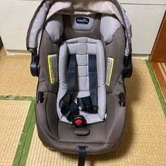 evenfloのチャイルドシートの画像
