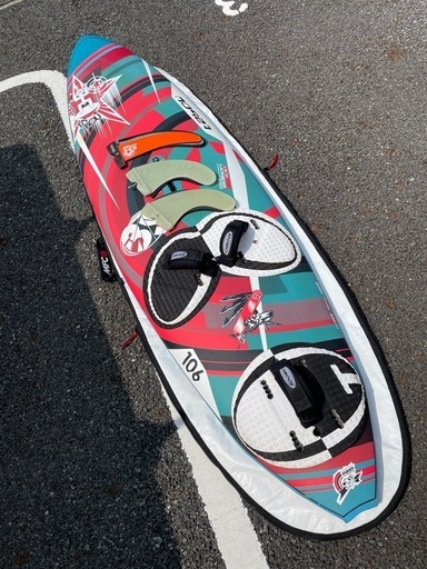 ウィンドサーフィン　ボード　タブー　3S 106リッタ−