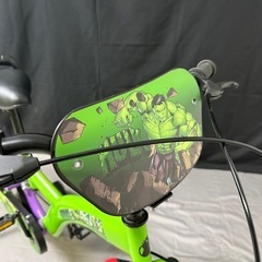 【美品・未使用】MARVEL ハルク 子供用自転車 18インチ 補助輪付きの画像