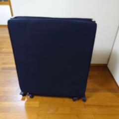折りたたみベットの画像