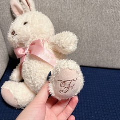 うさぎのぬいぐるみの画像