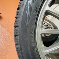 ブリヂストンスタッドレスタイヤ + アルミホイール4本セット（215/50R17） の画像