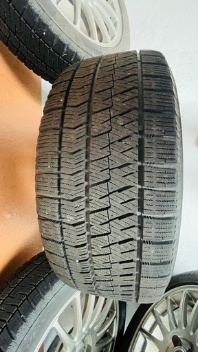 ブリヂストンスタッドレスタイヤ + アルミホイール4本セット（215/50R17） 