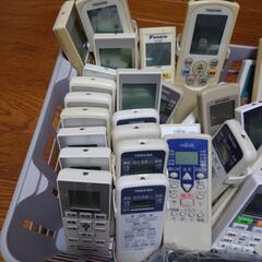 エアコンのリモコン1個の画像