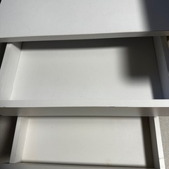 多収納テーブルの画像