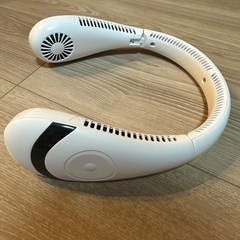 【無償・引取のみ】タブレット＆モニタースタンド、ネッククーラーの画像