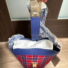 ［新品タグ付き］アンドシュエット　バケツ型チェックバッグの画像
