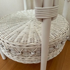 ラタンガラステーブルの画像