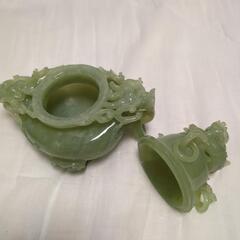 翡翠の香炉の画像