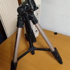 ASTRO TVA-12040 ビデオ用三脚の画像