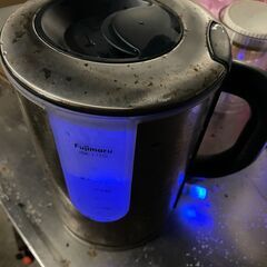 電気ポット・フライパン2個・フライ返し各種とおたまセットでの画像