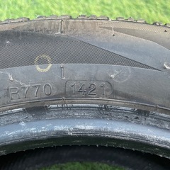 スタッドレスタイヤ　
205/55R16　　の画像