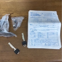 家具調学習机と引き出し、椅子セットの画像