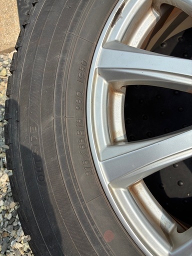 16インチ4本まとめ売り冬用タイヤ　215/65/R16
