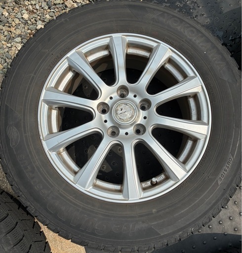 16インチ4本まとめ売り冬用タイヤ　215/65/R16