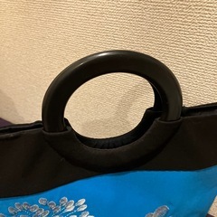 布製　刺繍入り　手提げトートバッグの画像