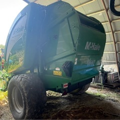 ロールベーラー　McHale V660
の画像
