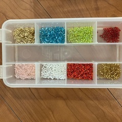 ビーズおまとめ売り　ケース付きの画像