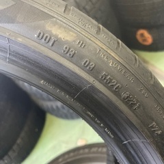 無料タイヤ　255/35R19の画像