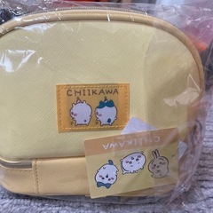 ちいかわポーチの画像