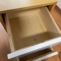 木製　収納棚の画像