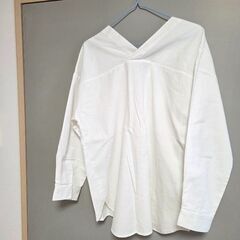 BACK NUMBER白いシャツの画像