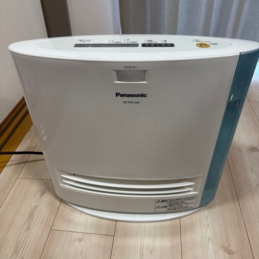 【値下げ不可】Panasonic 加湿セラミックファンヒーター 2015年製】Panasonic 加湿セラミックファンヒーター (cham) 薬院