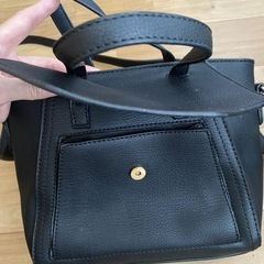 ショルダーバックの画像