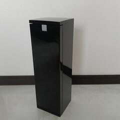 トイレブラシスタンド　ゴミ箱付き　サニタリーボックス　コンパクト　オシャレの画像
