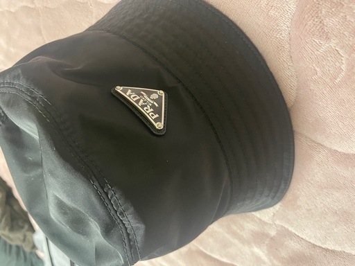 PRADA バケハ