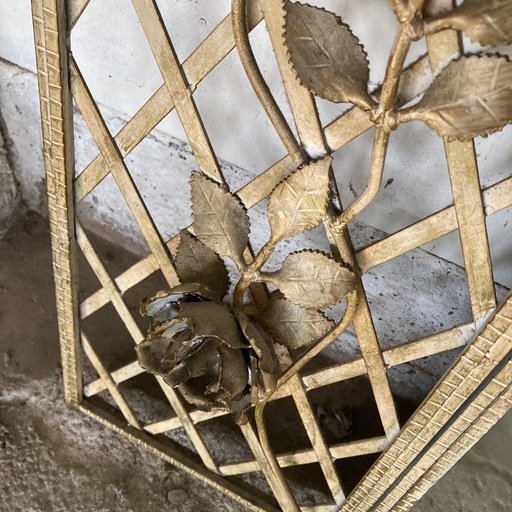 大きい 薔薇 壁掛け鏡 アイアンフレーム 幅121cm アンティーク 鉄 鍛造 大きい 薔薇 壁掛け鏡 アイアンフレーム 幅121cm アンティーク 鉄 鍛造