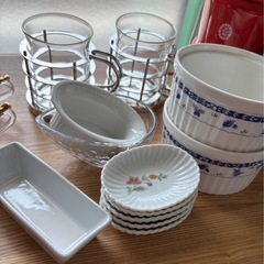 カップアンドソーサー他食器の画像