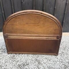 【籐（ラタン）製 アンティーク調 収納ベンチ／チェスト お譲りします】の画像