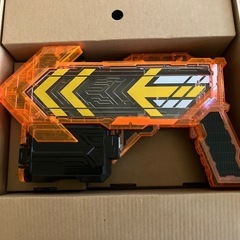 仮面ライダーガッチャード　ガッチャージガン　銃の画像