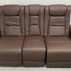 MODERN DECO 電動リクライニングソファ 3人掛け USBポート ドリンクホルダー サイドテーブル ブラウン 椅子 中古家具 店頭引取歓迎 R9796の画像