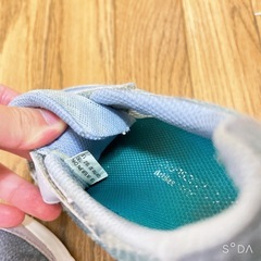 【8/8 17:30 掲載削除】瞬足 スニーカー 18cm 箱無しの画像