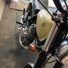 YAMAHA sr400 車検令和9年4月まで　の画像