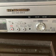 ジャンク扱い！VHSDVDプレーヤーの画像