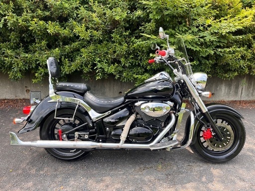 イントルーダー400クラシック　低走行　カスタム　2032キロ