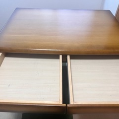 勉強机、パソコンデスク引き出し付きの画像