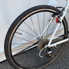 クロスバイク エスケープR3 身長165-175cm 定価5.5万円 700cの画像