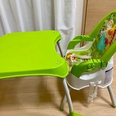 ベビーチェア　フィッシャープライス　デスクの画像