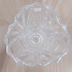 ( こ-C-8110 )Noritake ノリタケ フラワーベース 花瓶 ガラス クリスタル 高さ約２０ｃｍ 内径約１０ｃｍ 中古の画像