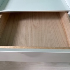 サイドテーブル　シモンズ　ホワイト　お値下げしました！の画像