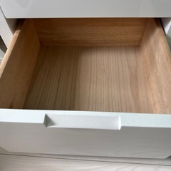 サイドテーブル　シモンズ　ホワイト　お値下げしました！の画像