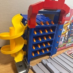 トミカ スライダーパーキング50の画像