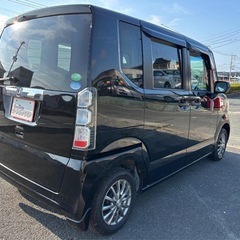 ホンダ　N-BOX 黒真珠の画像