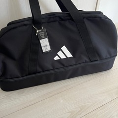 【新品・タグ付き】adidas アディダス ボストンバック ティ...
